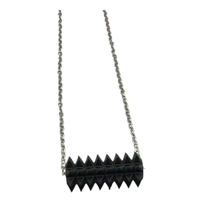 TexturedTouch Necklace – Spiky
